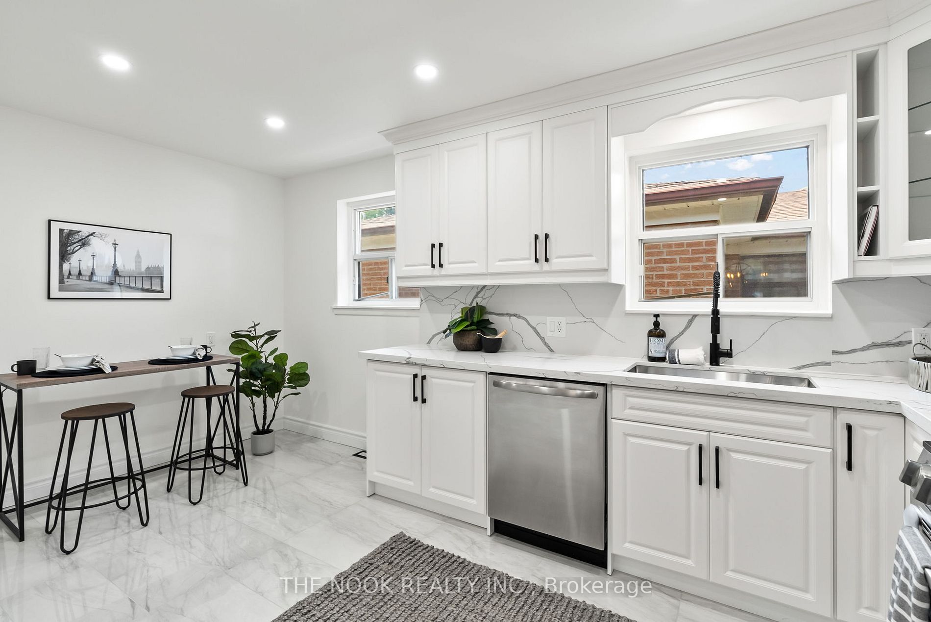 25 Deekshill Dr