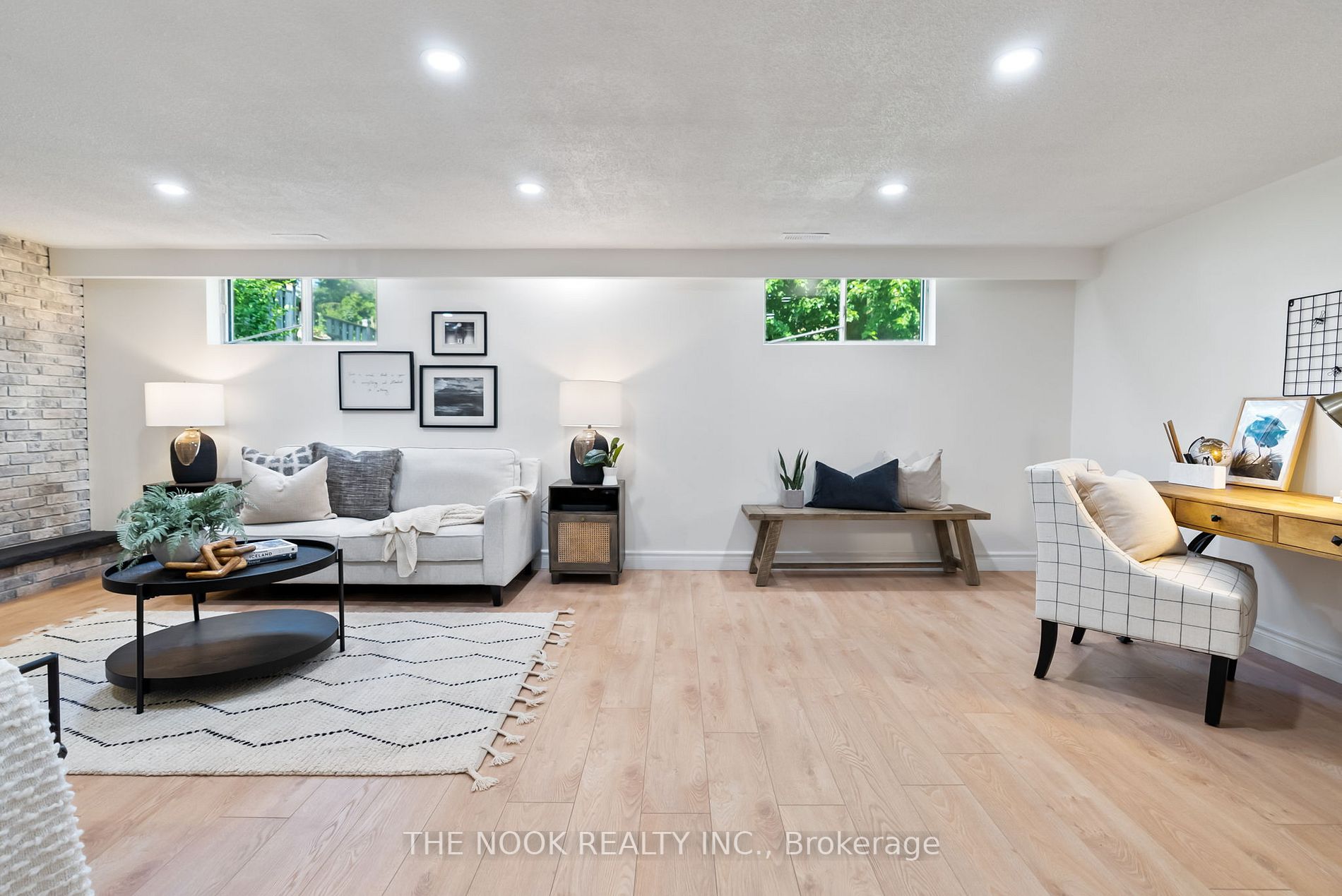 25 Deekshill Dr