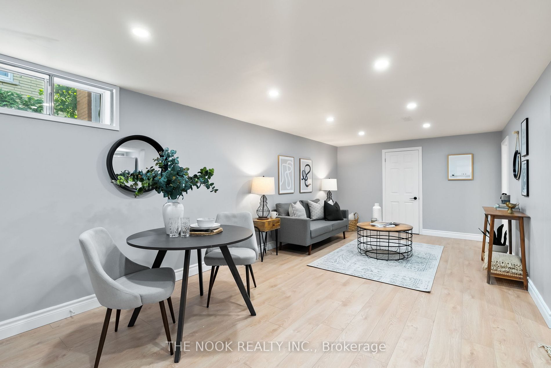 25 Deekshill Dr