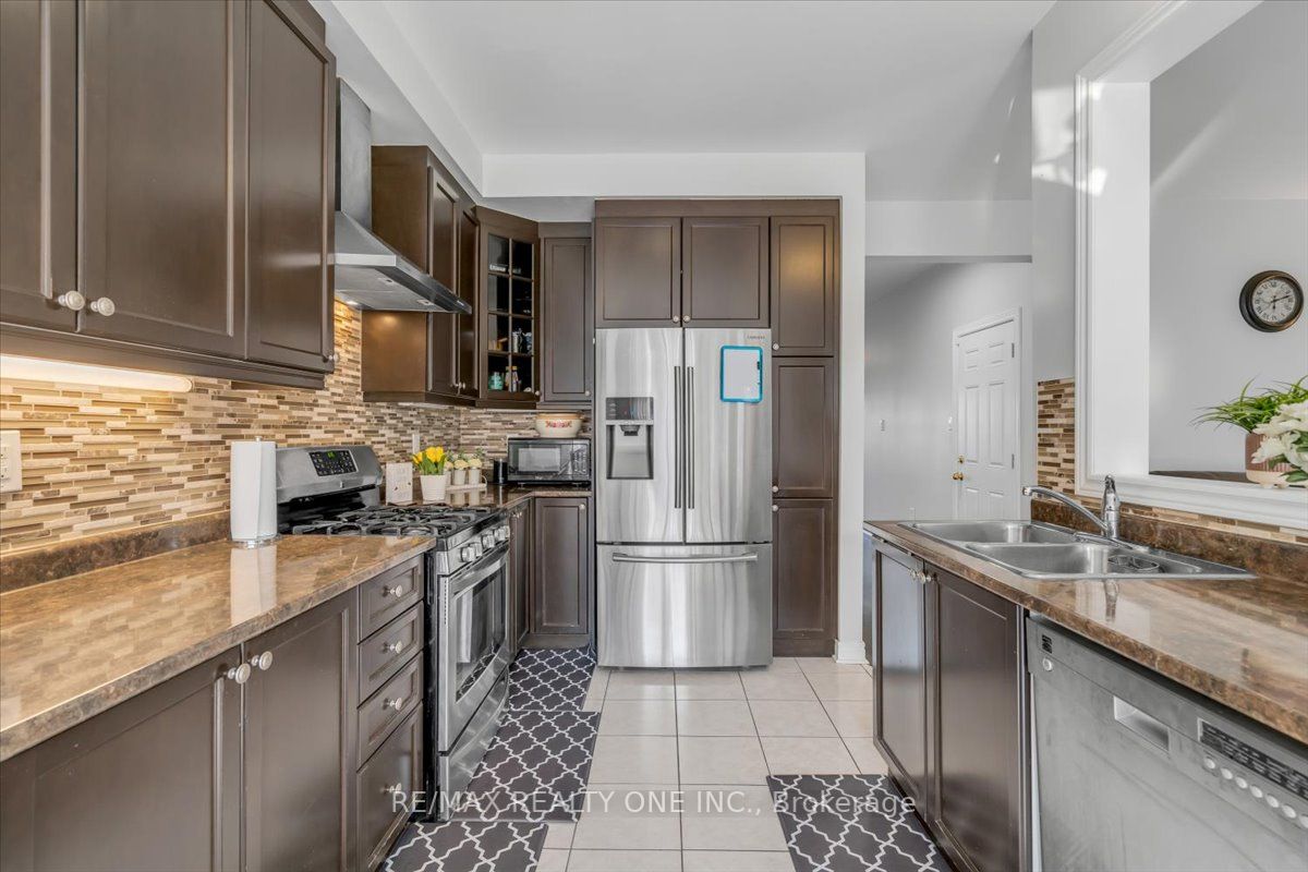 48 Arfield Ave