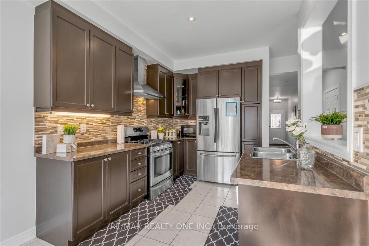 48 Arfield Ave