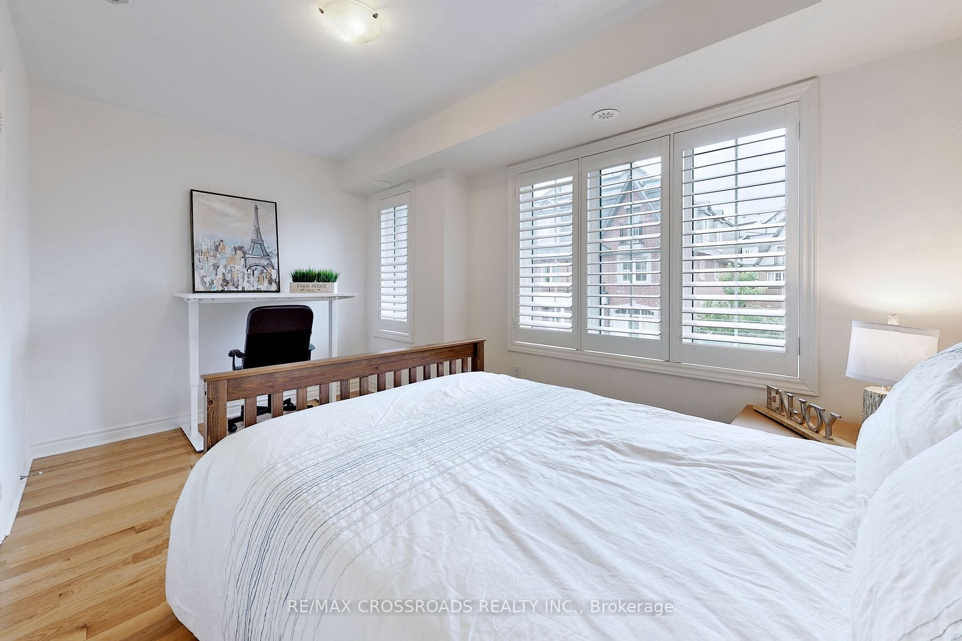 7 Eaton Park Lane, #1