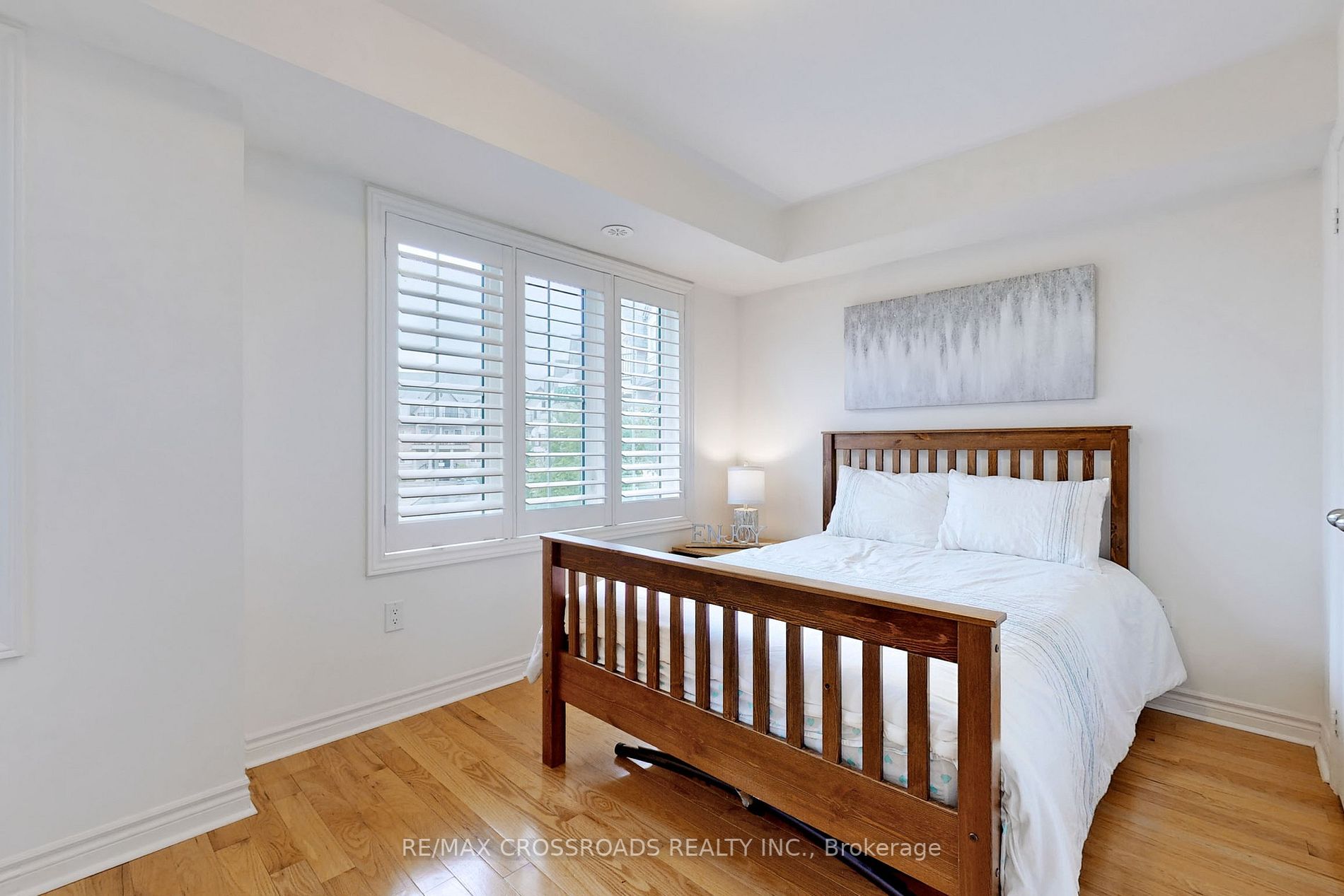 7 Eaton Park Lane, #1