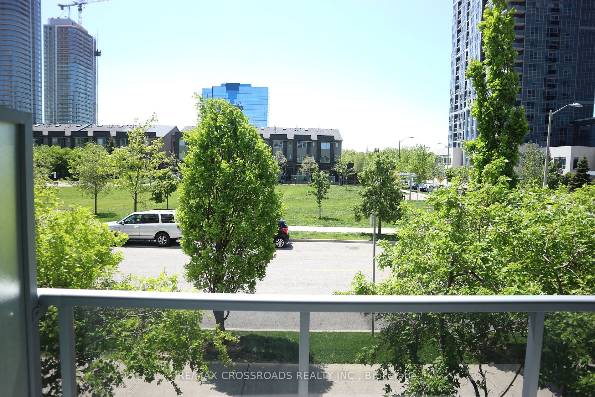 181 Village Green Sq, #218