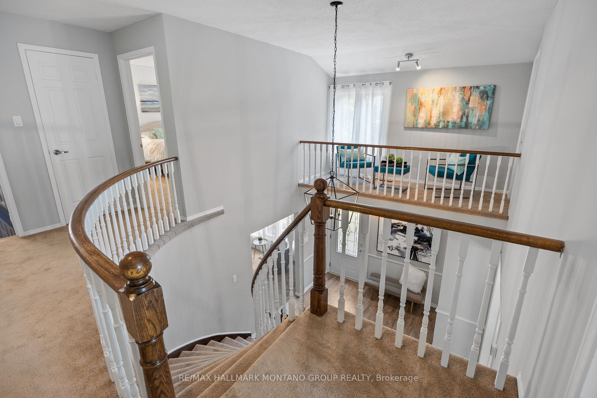 647 Weyburn Square