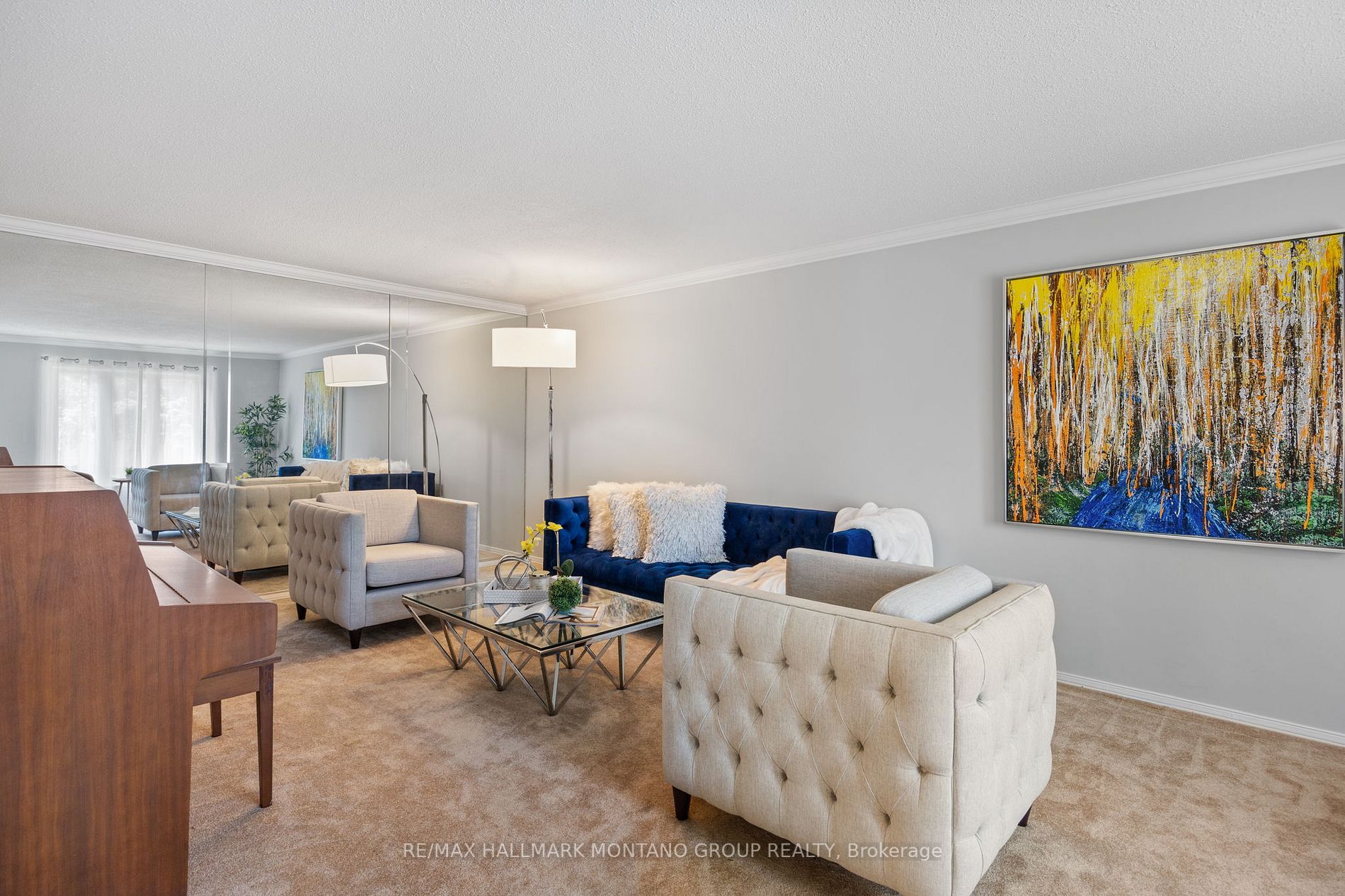 647 Weyburn Square