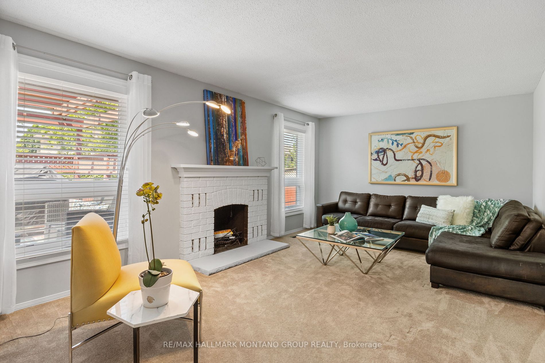 647 Weyburn Square
