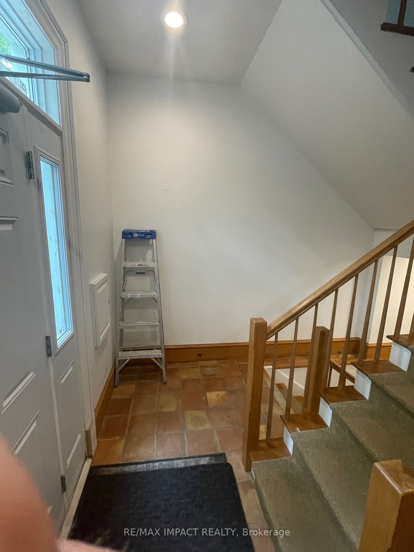 180 Mary St, #5