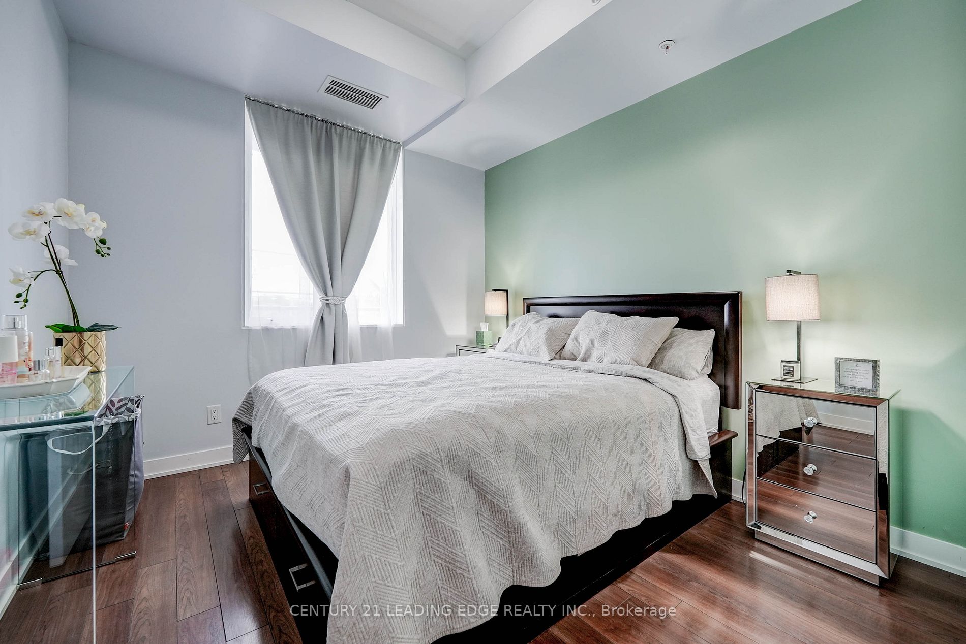 3560 St. Clair Ave E, #212