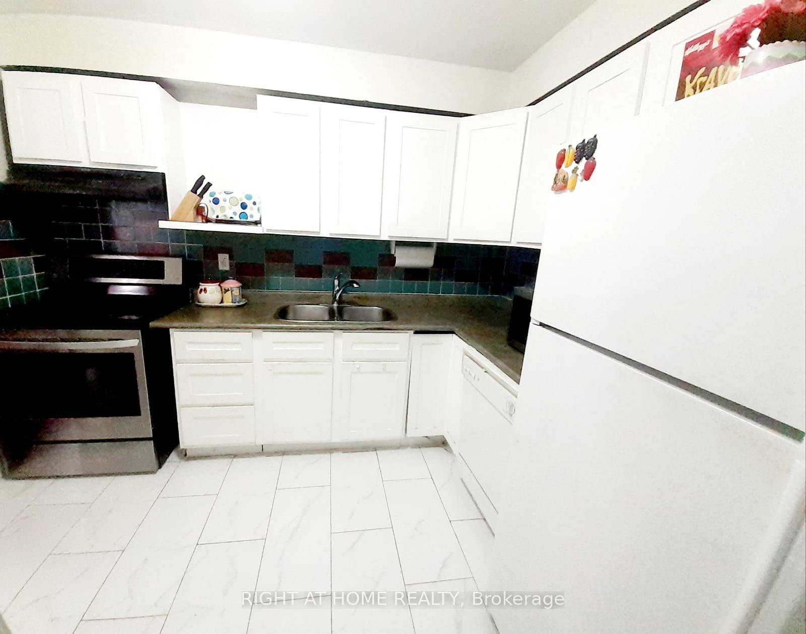 5 Massey Sq, #2319