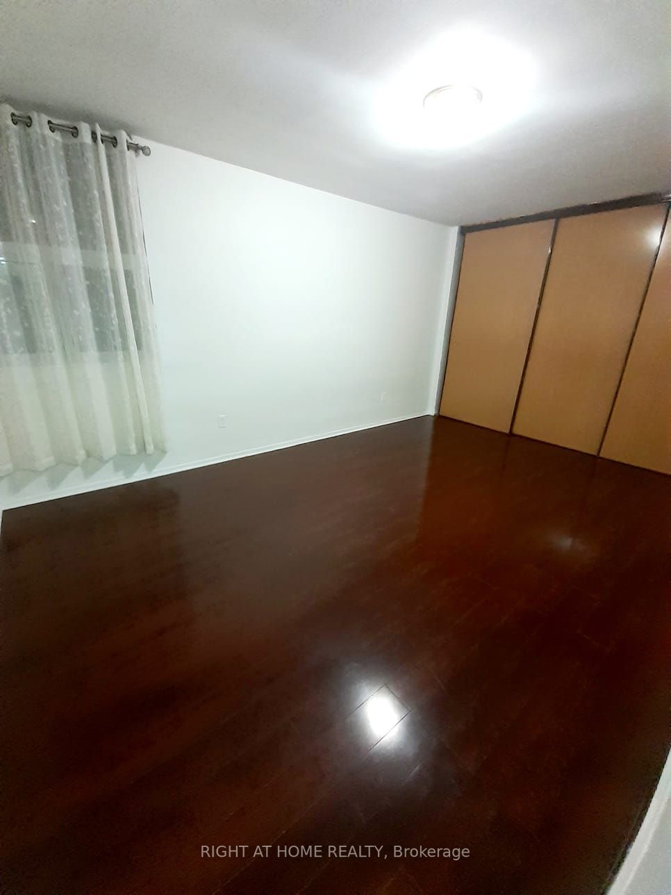 5 Massey Sq, #2319