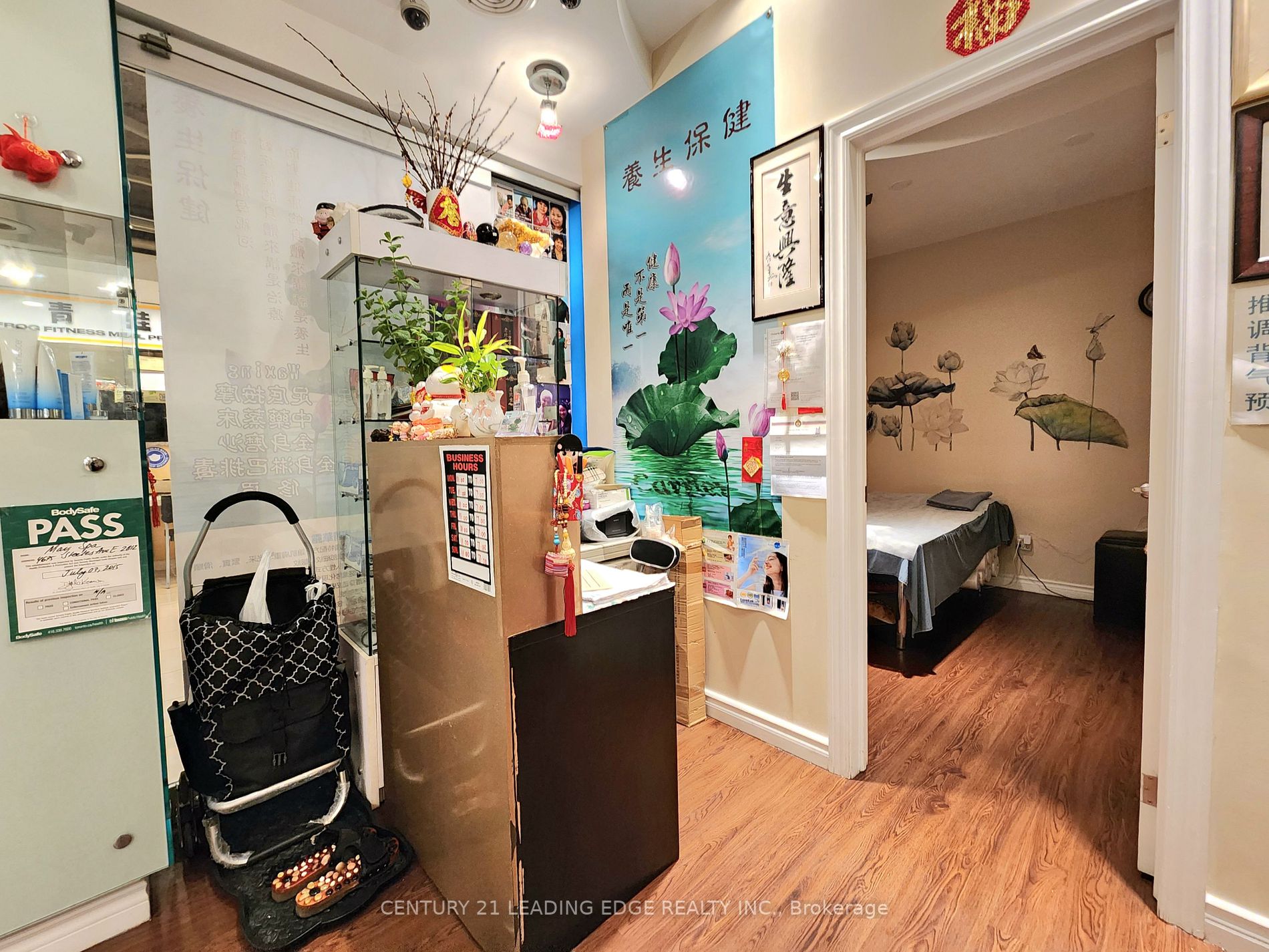 4675 Steeles Ave E, #2D1&2D2