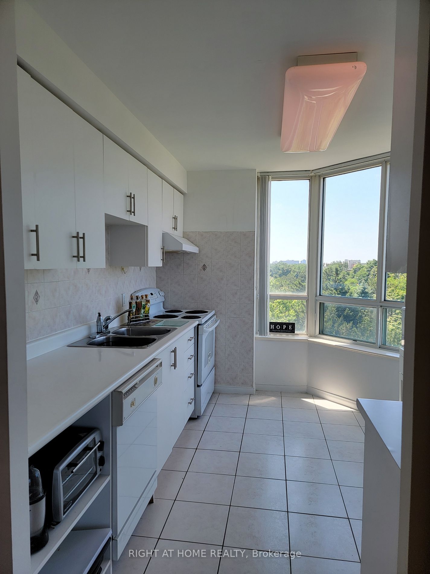 5001 Finch Ave E, #705