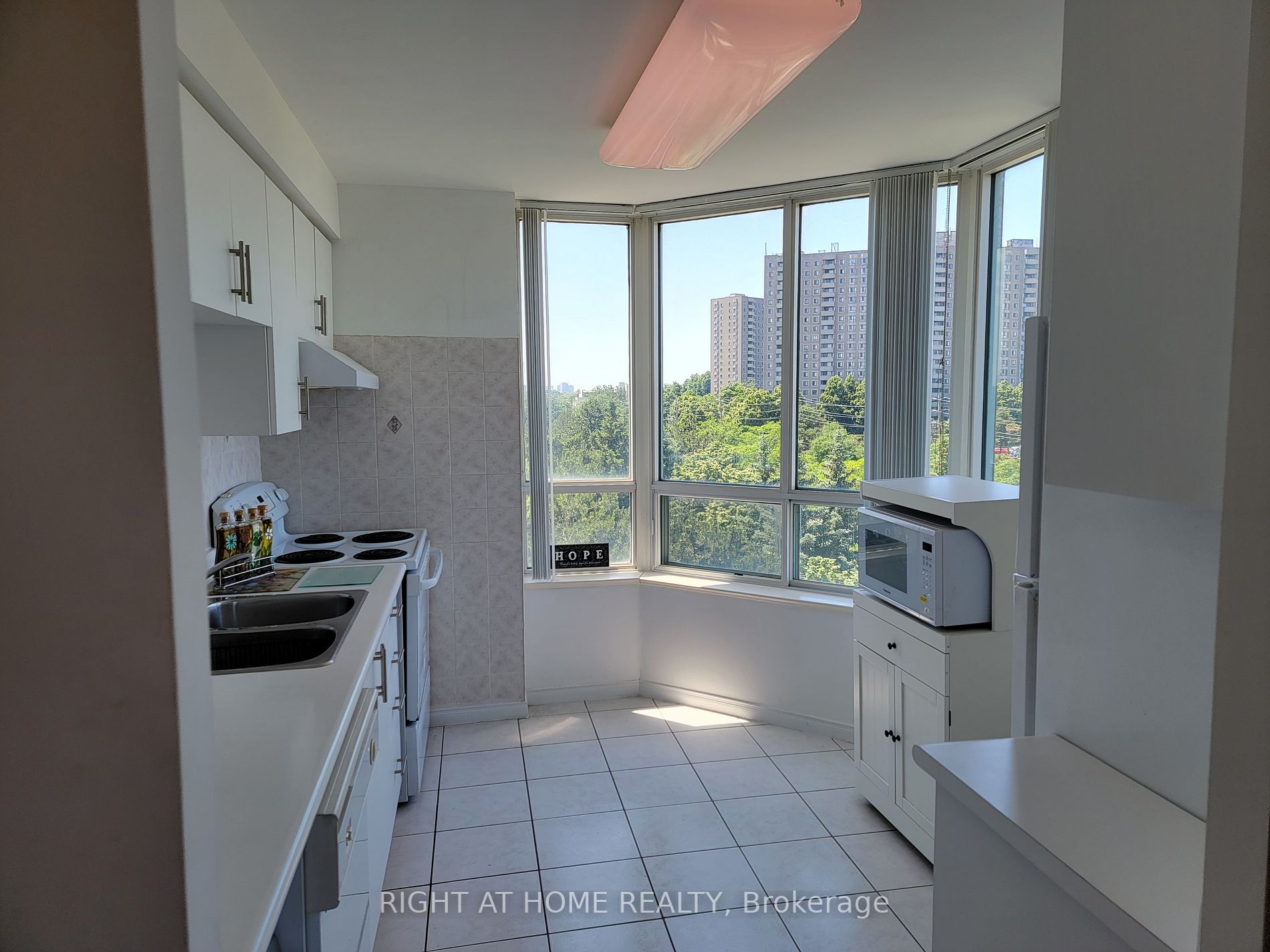 5001 Finch Ave E, #705