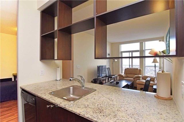 151 Village Green Sq, #Ph09