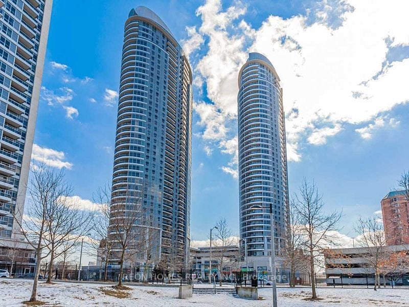 125 Village Green Sq, #1902