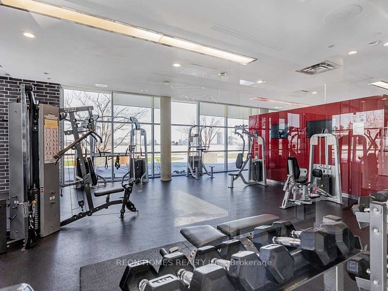 125 Village Green Sq, #1902