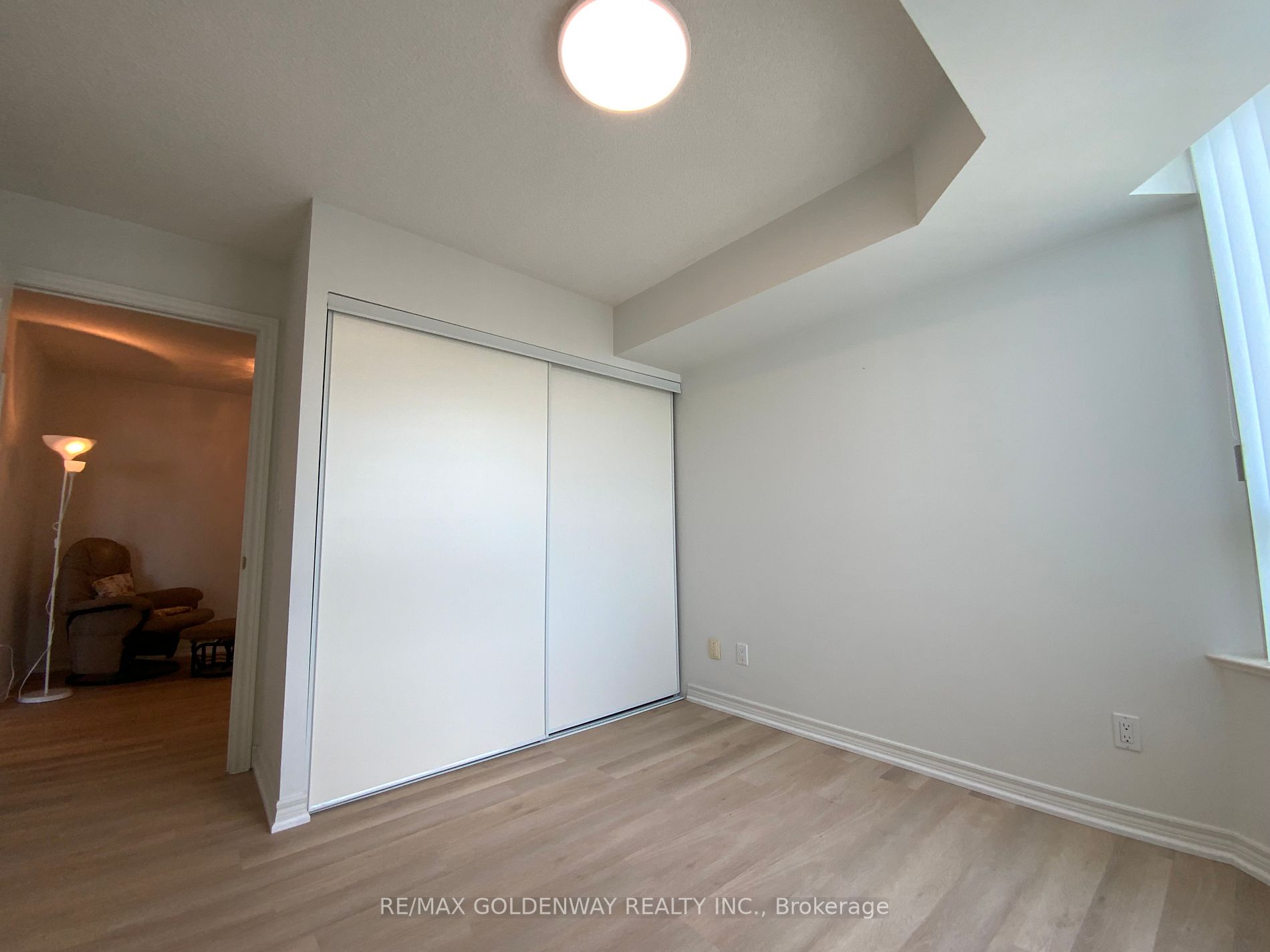 68 Corporate Dr, #3329