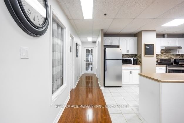 5800 Sheppard Ave E, #15