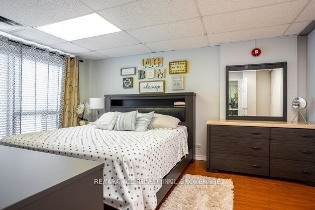 5800 Sheppard Ave E, #15