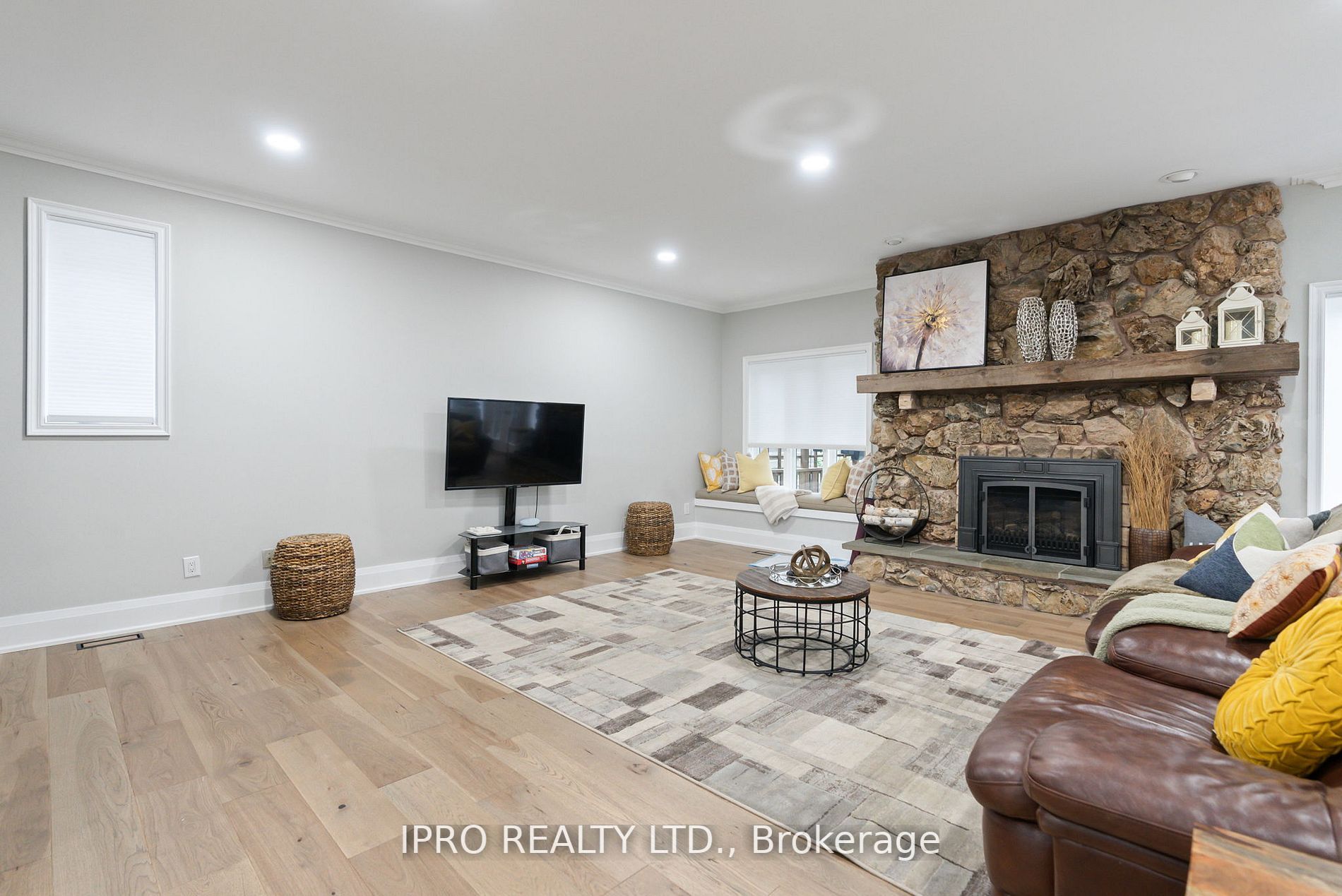 485 Maple Ave