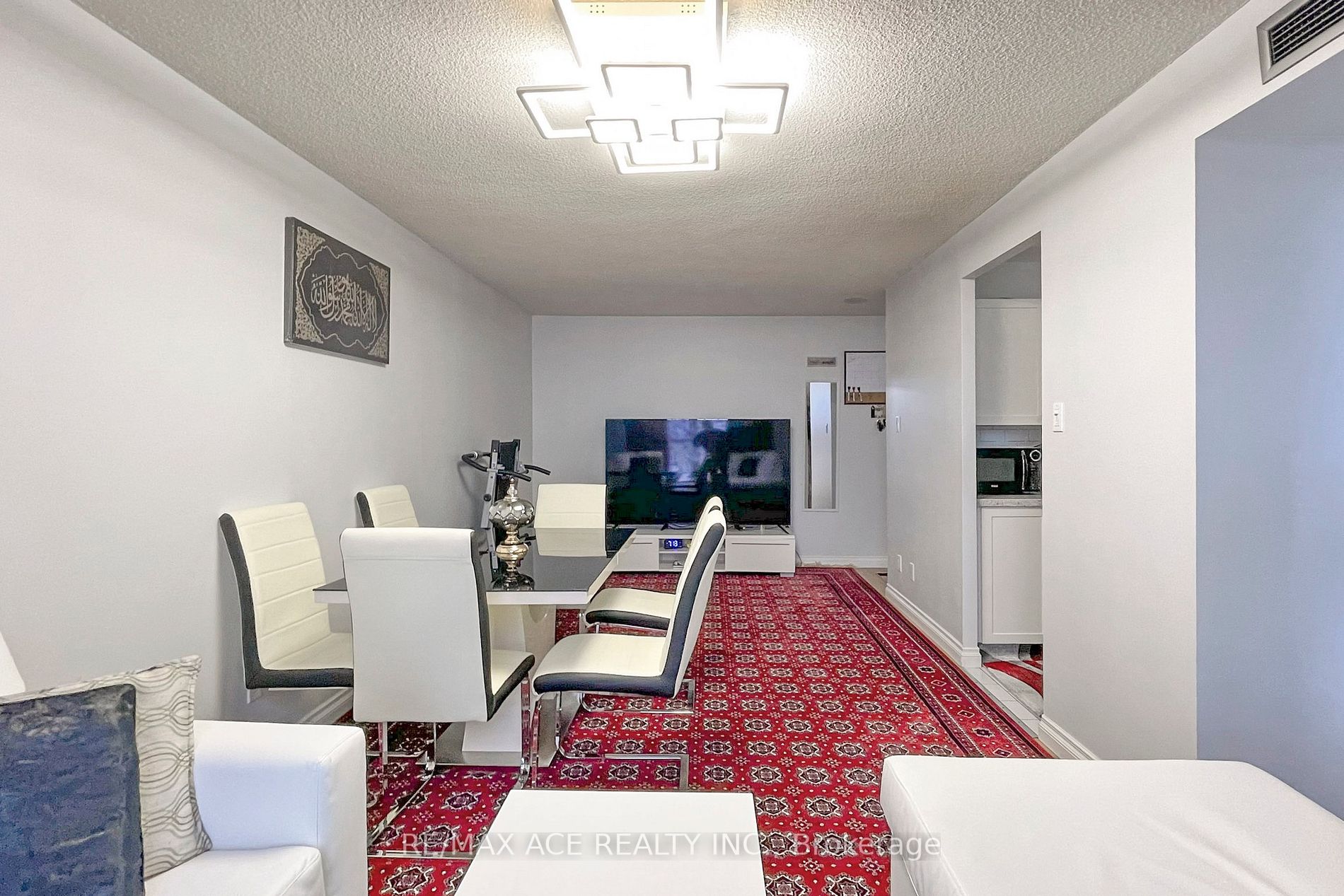 330 Mccowan Rd, #1008