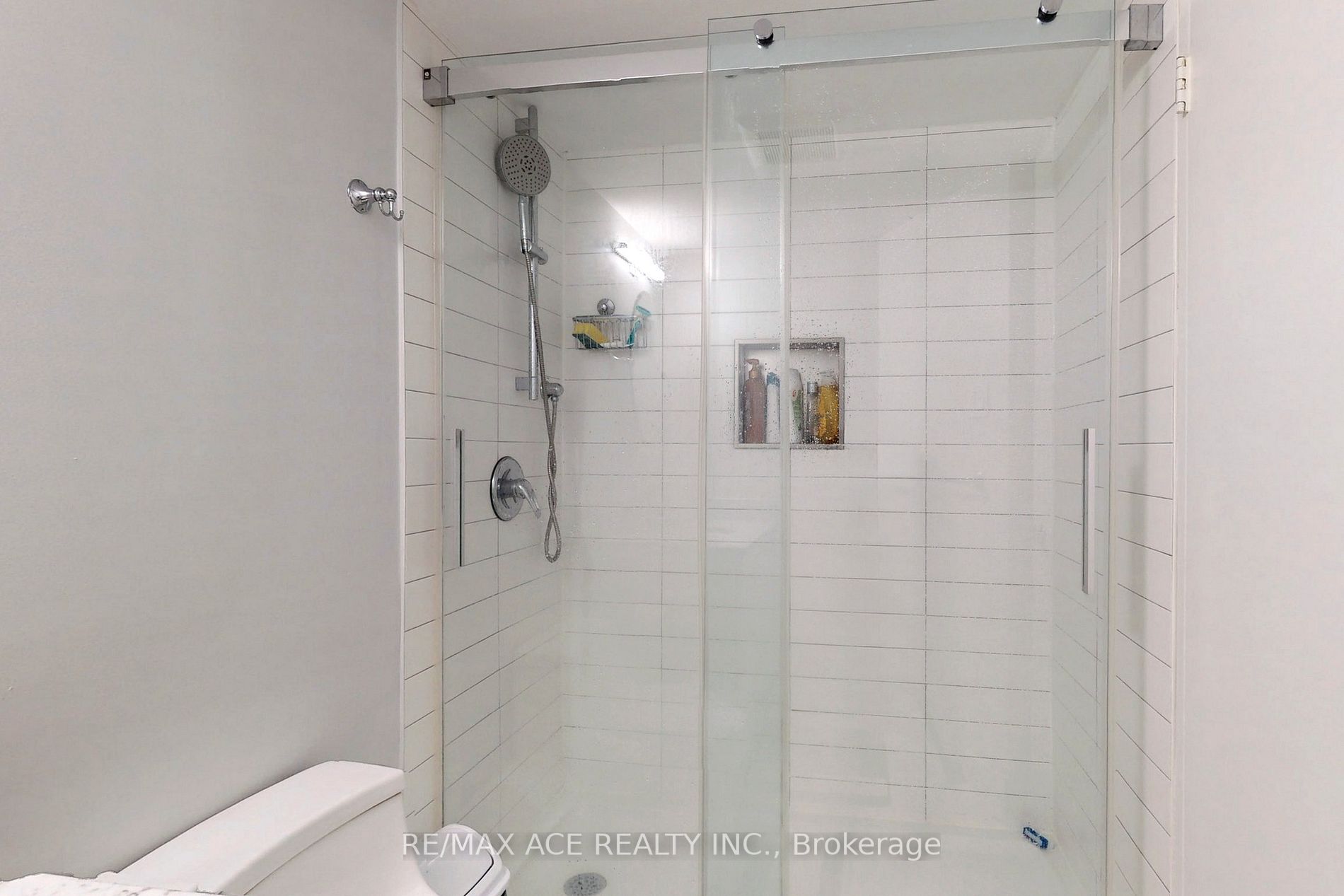 330 Mccowan Rd, #1008