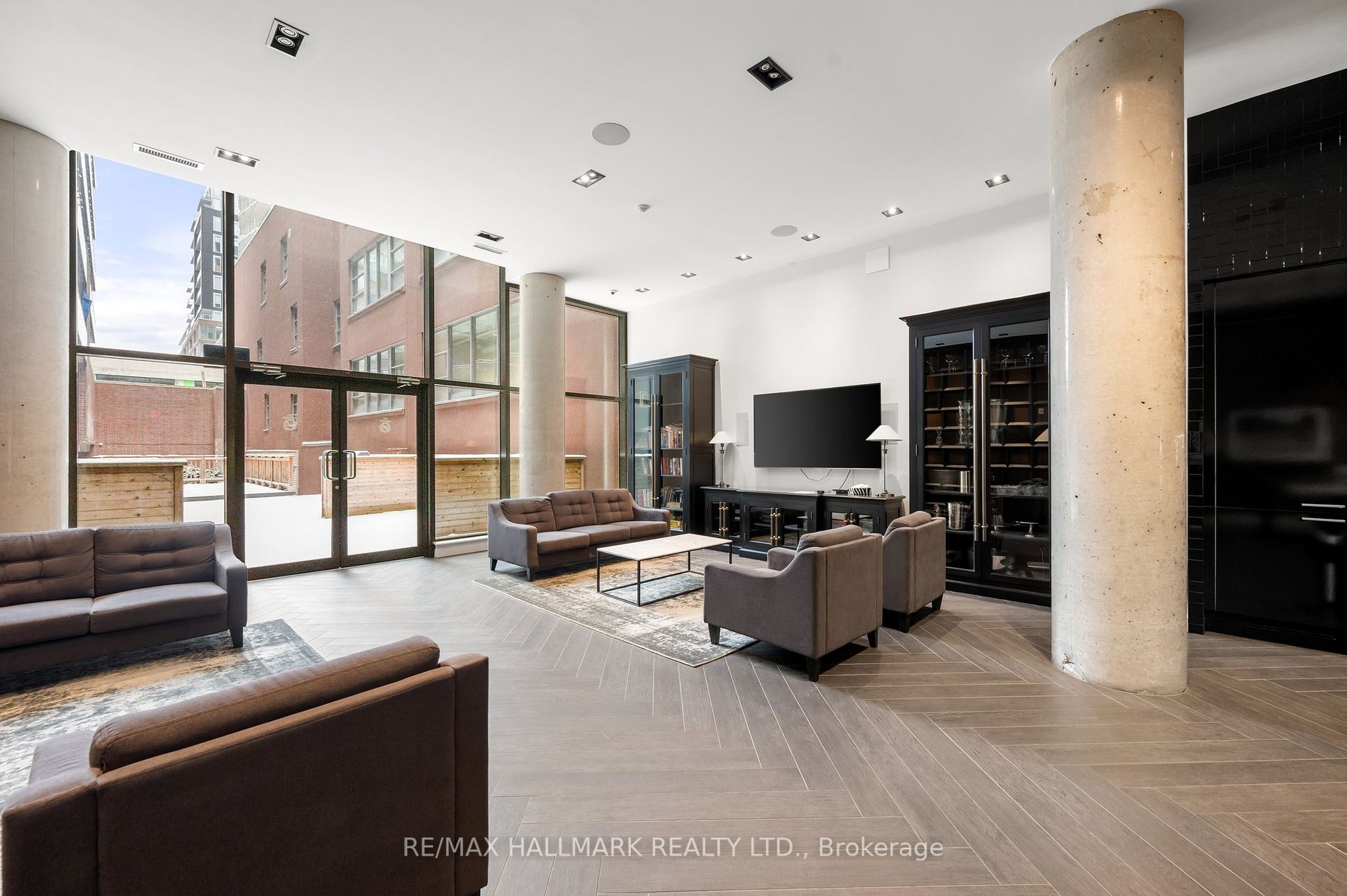 90 Broadview Ave, #526