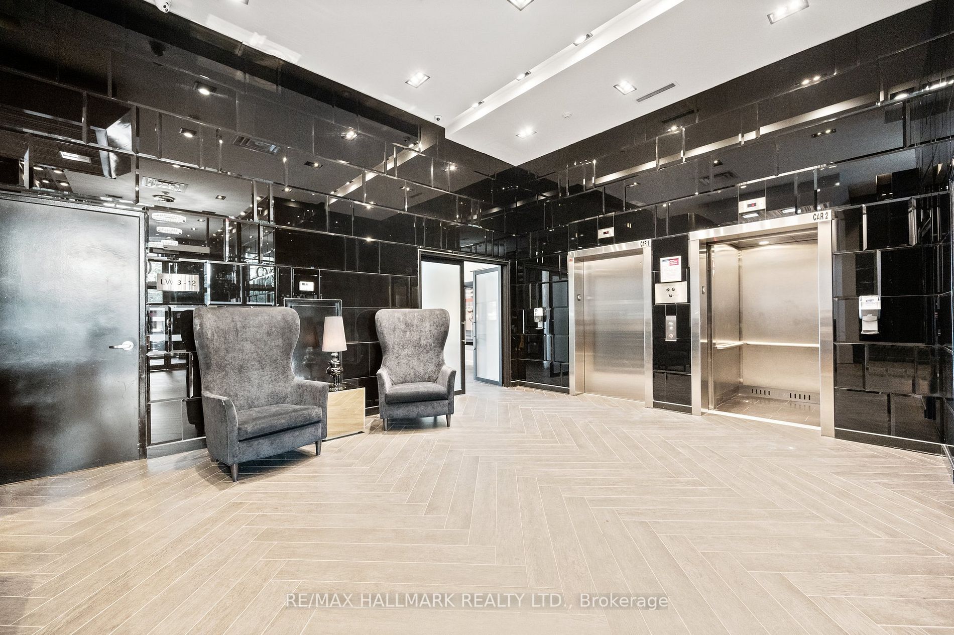 90 Broadview Ave, #526