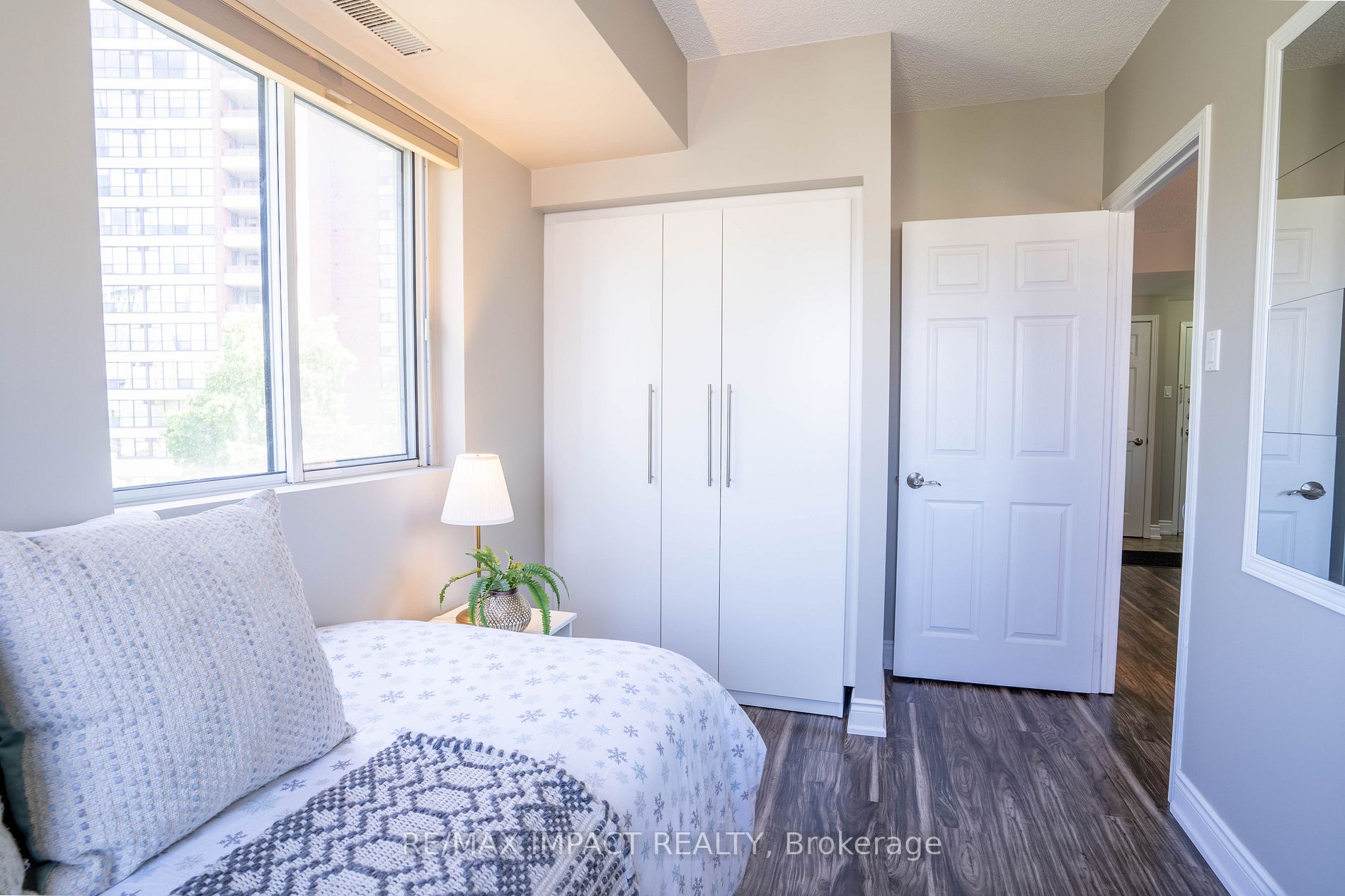 2351 Kennedy Rd, #311