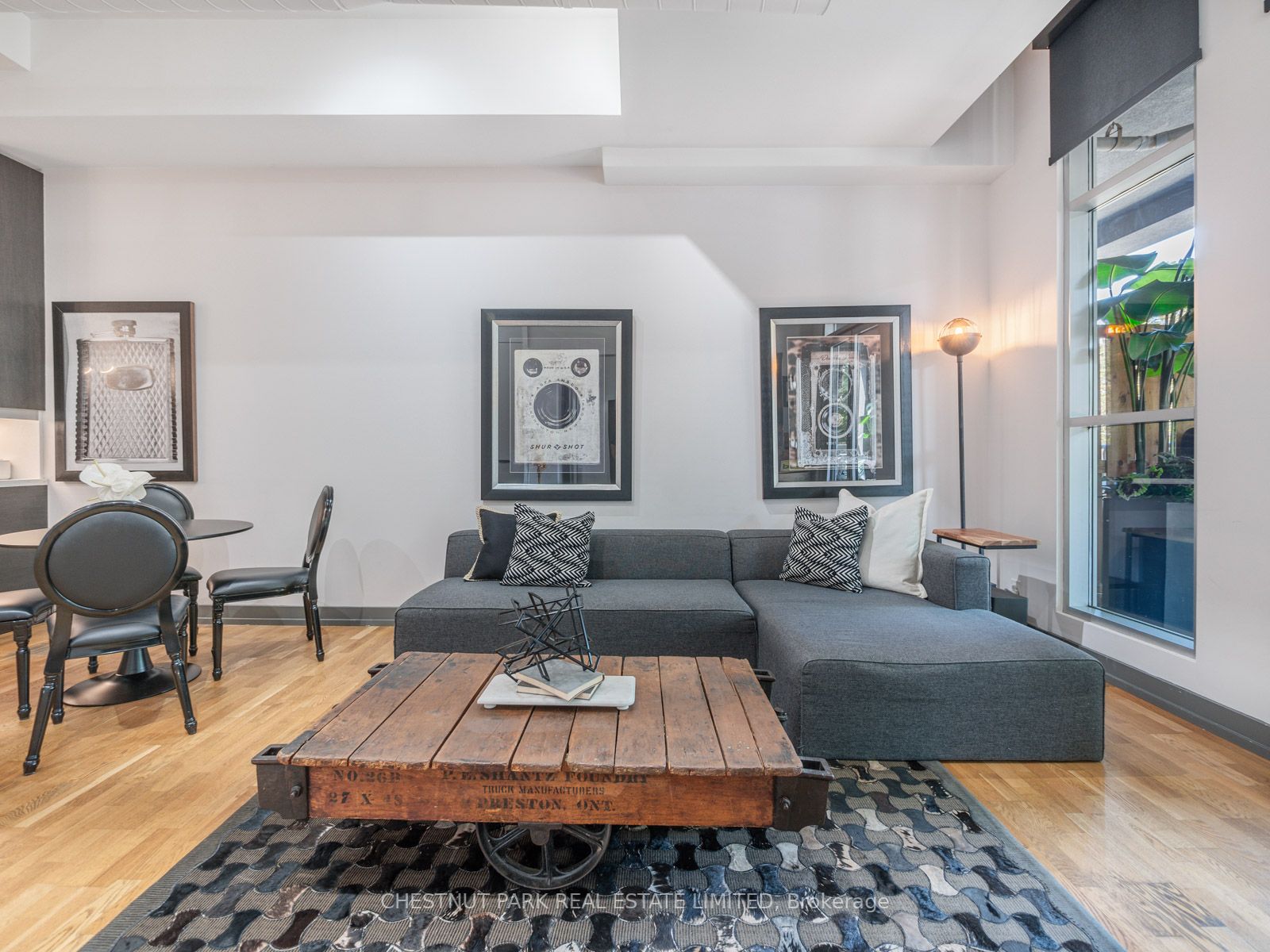 1852 Queen St E, #206