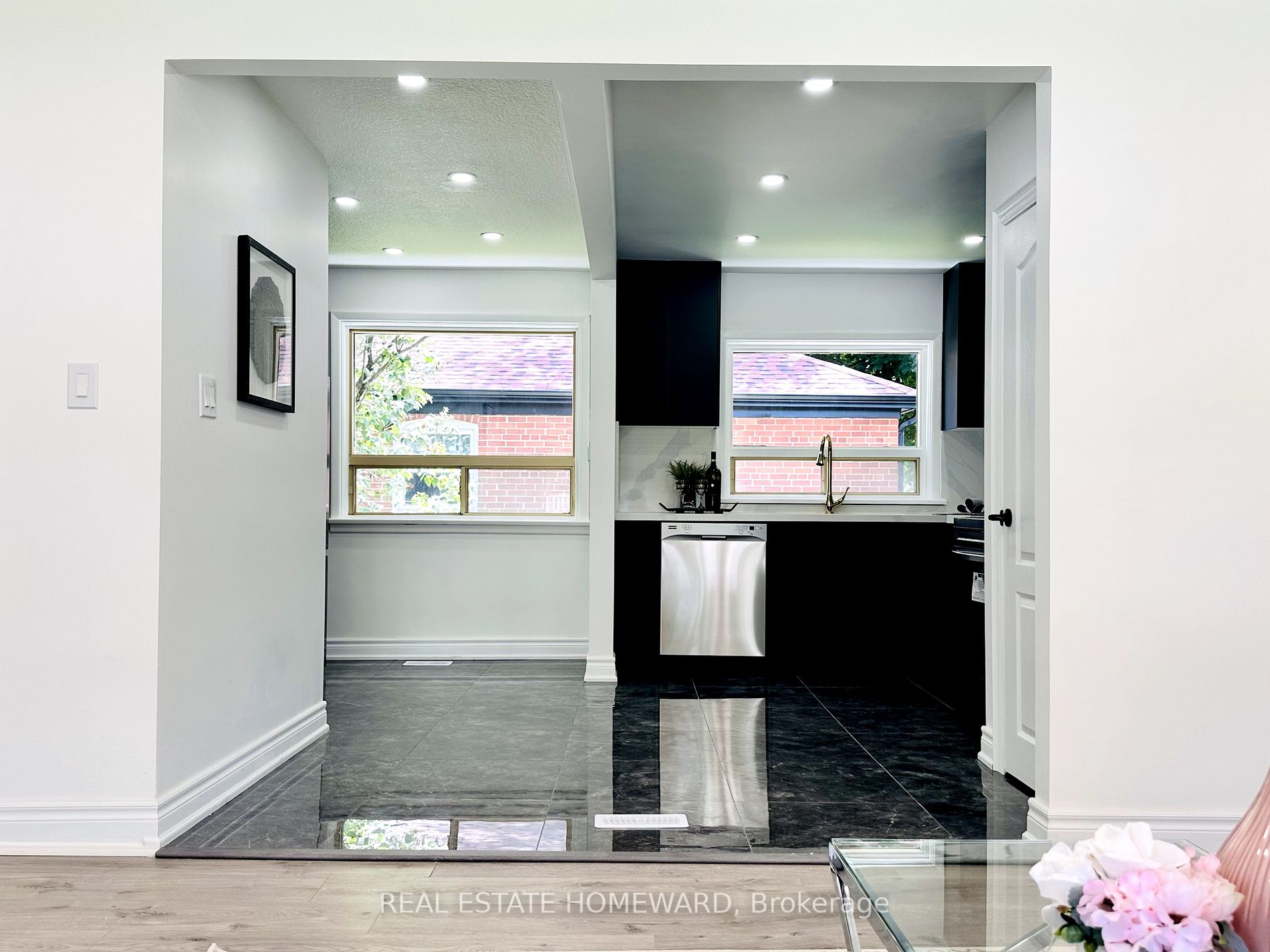 53 Miramar Cres