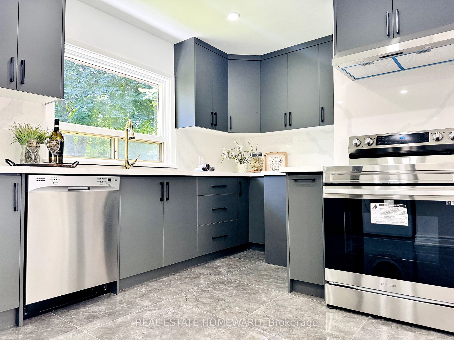 53 Miramar Cres
