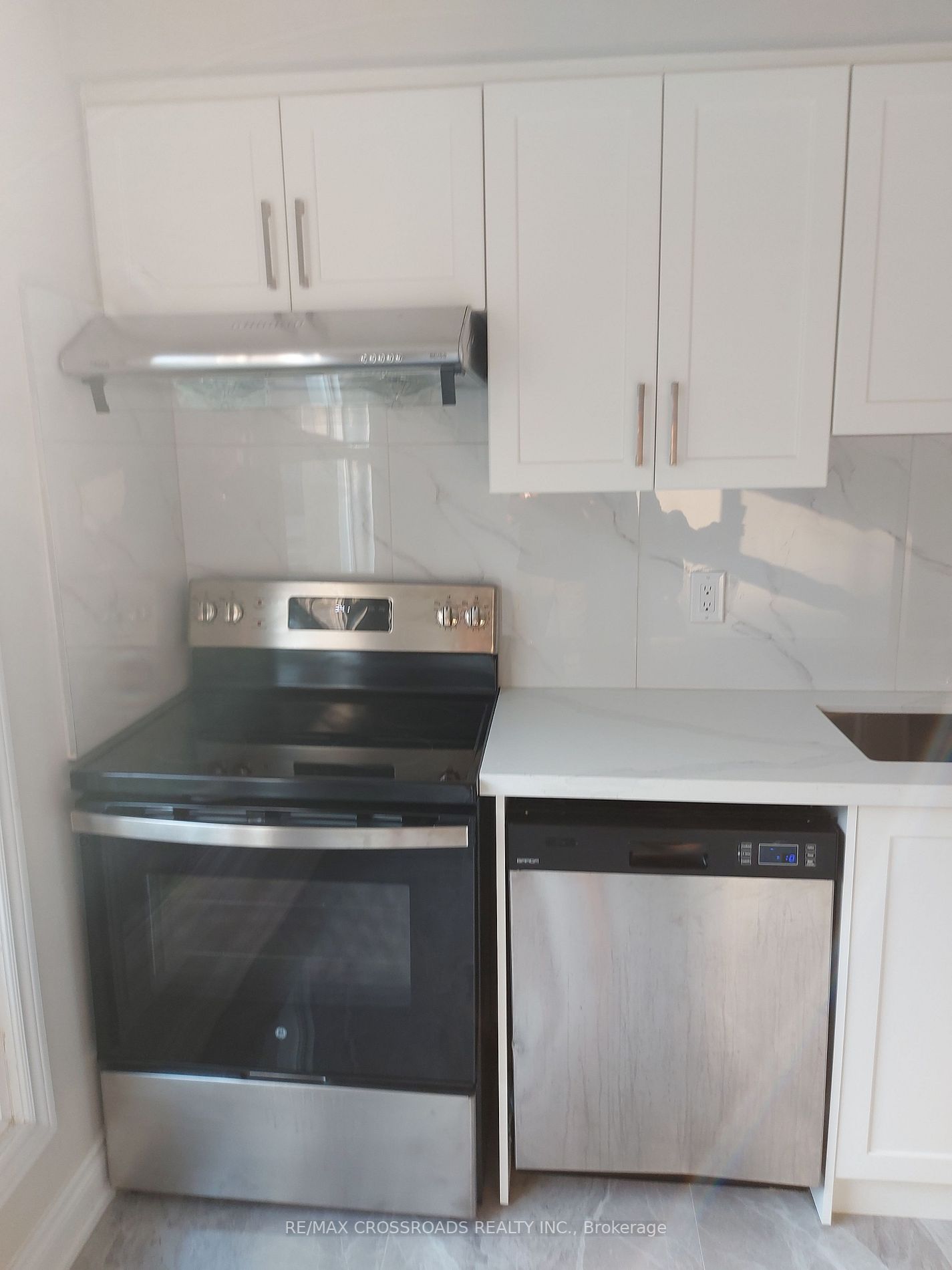 21 Livonia Place, #90