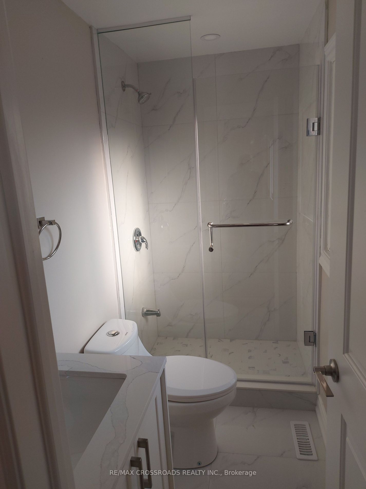 21 Livonia Place, #90
