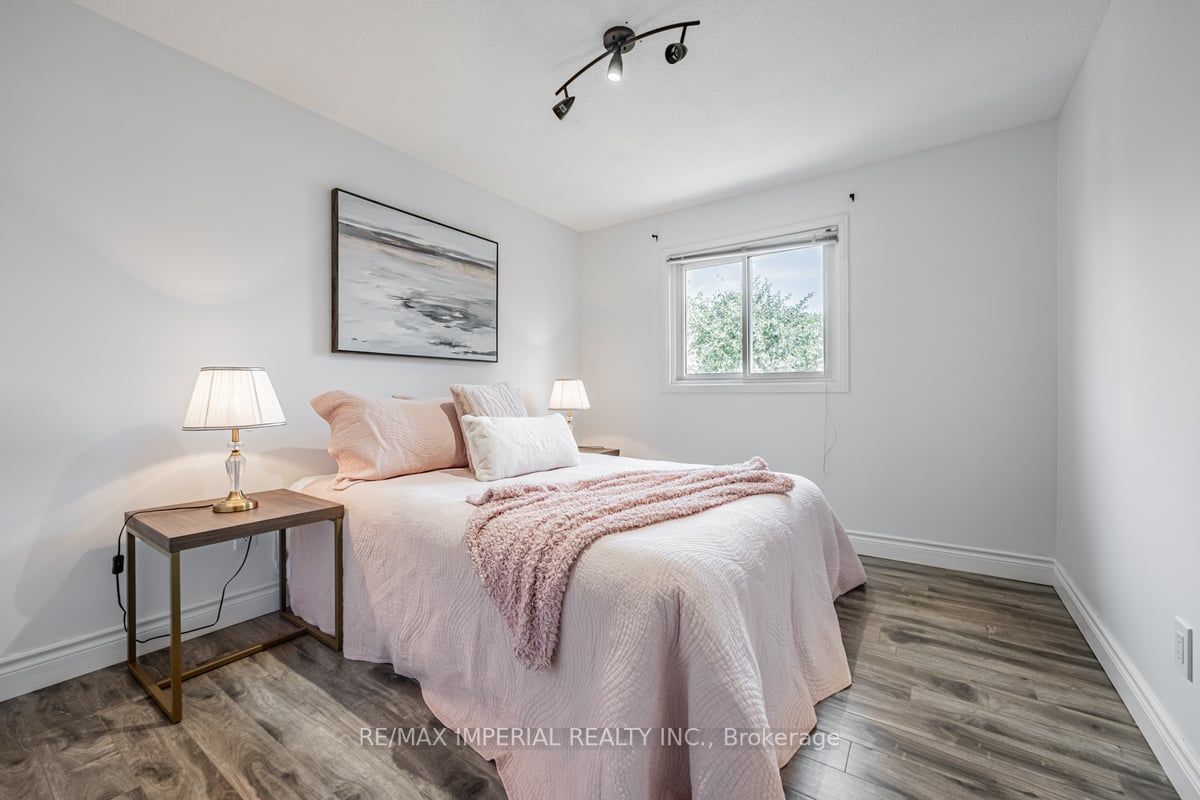 89 Barnwell Dr