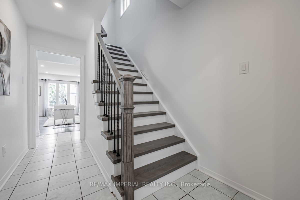 89 Barnwell Dr