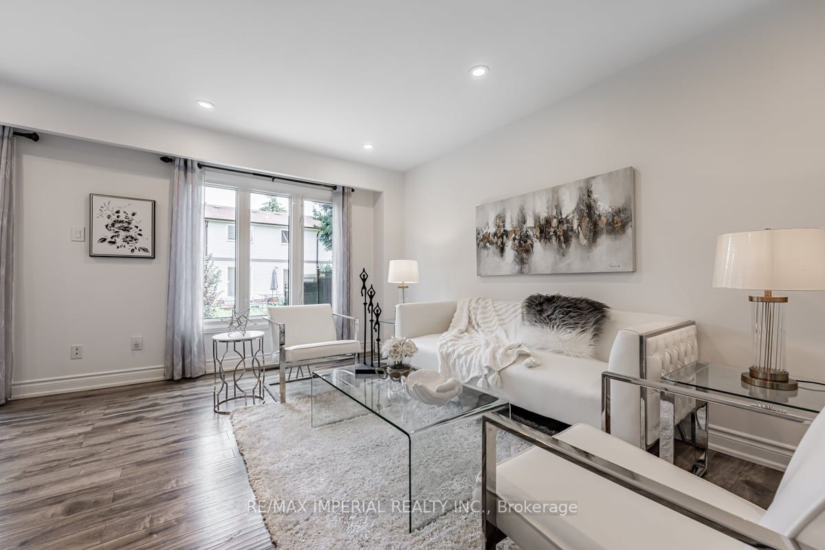 89 Barnwell Dr