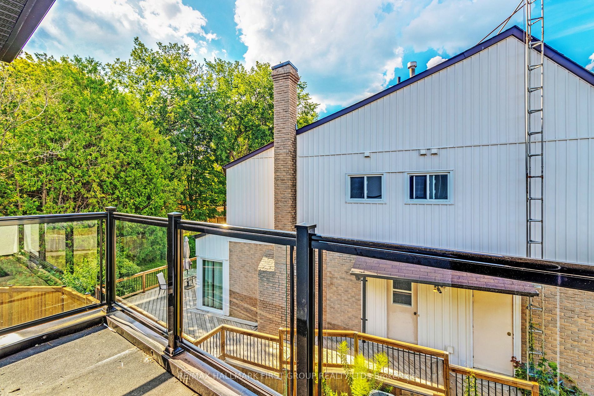 1964 Spruce Hill Rd