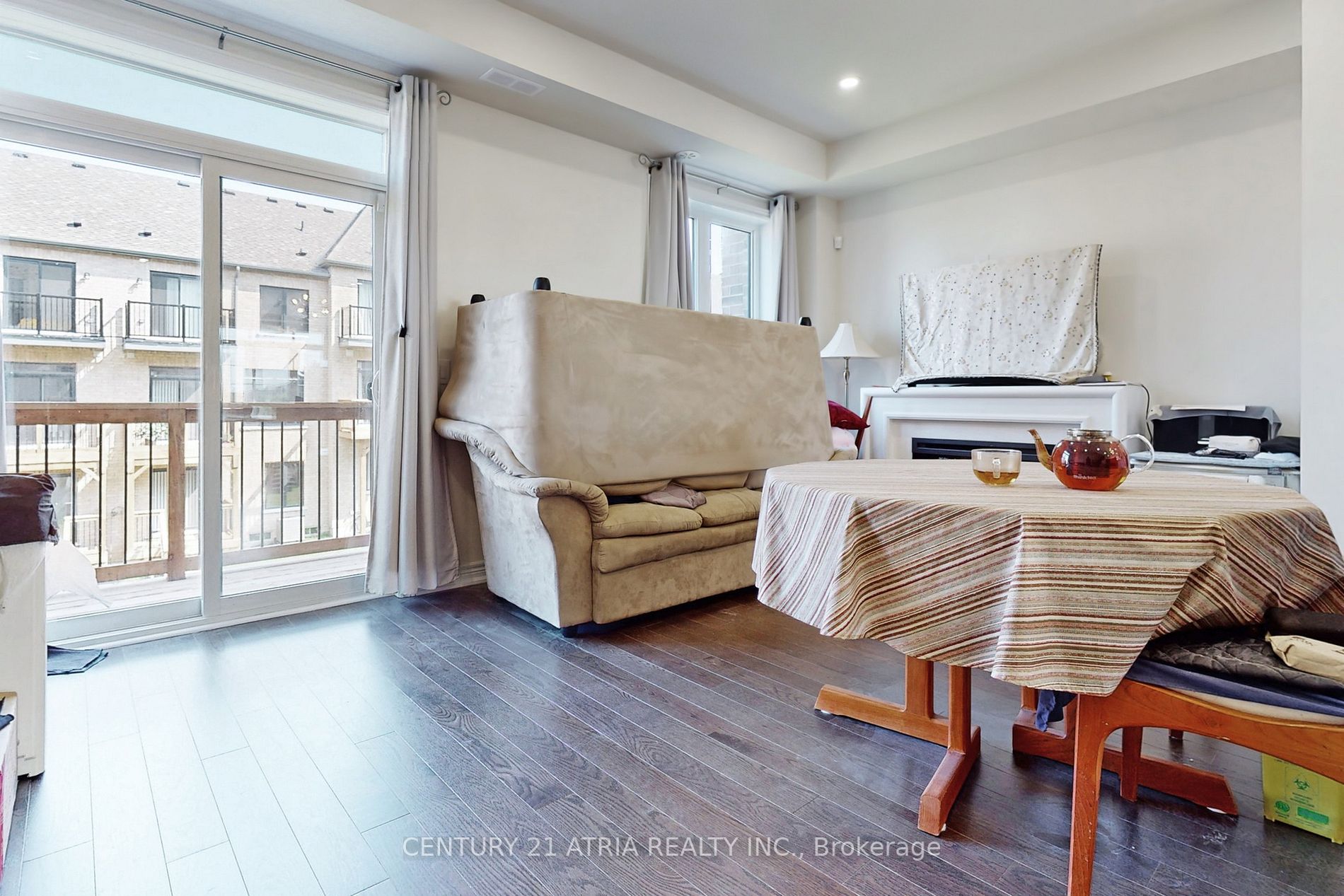 54 Elkington Cres