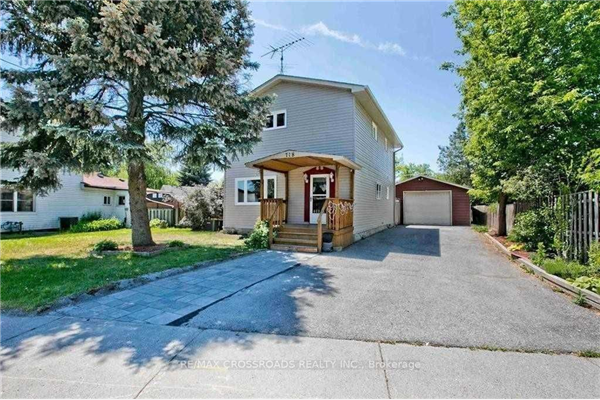 718 Simcoe St S, Oshawa