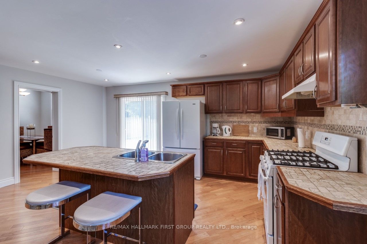 26 Whiting Avenue, #Main