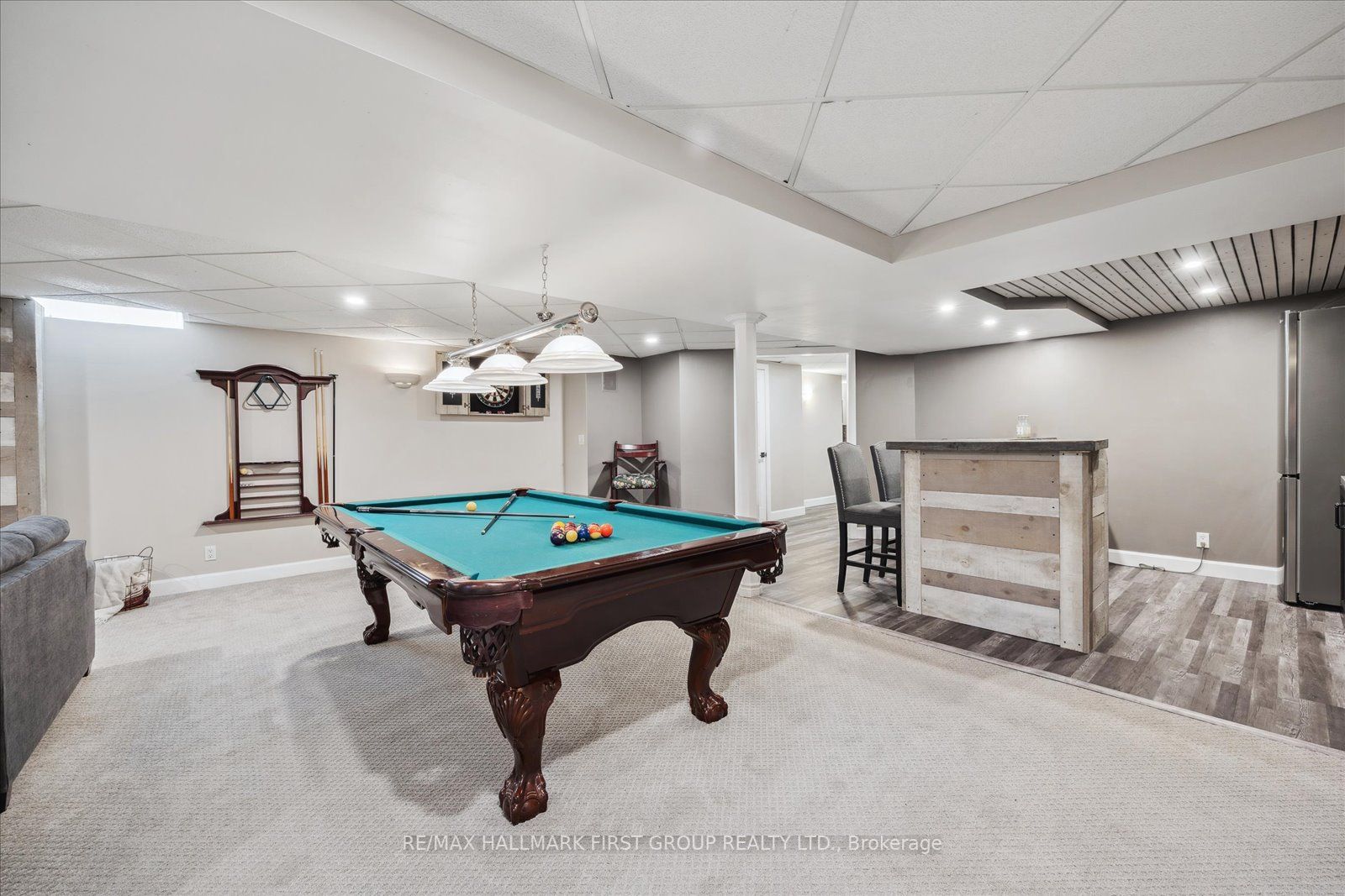 21 Hogan Cres