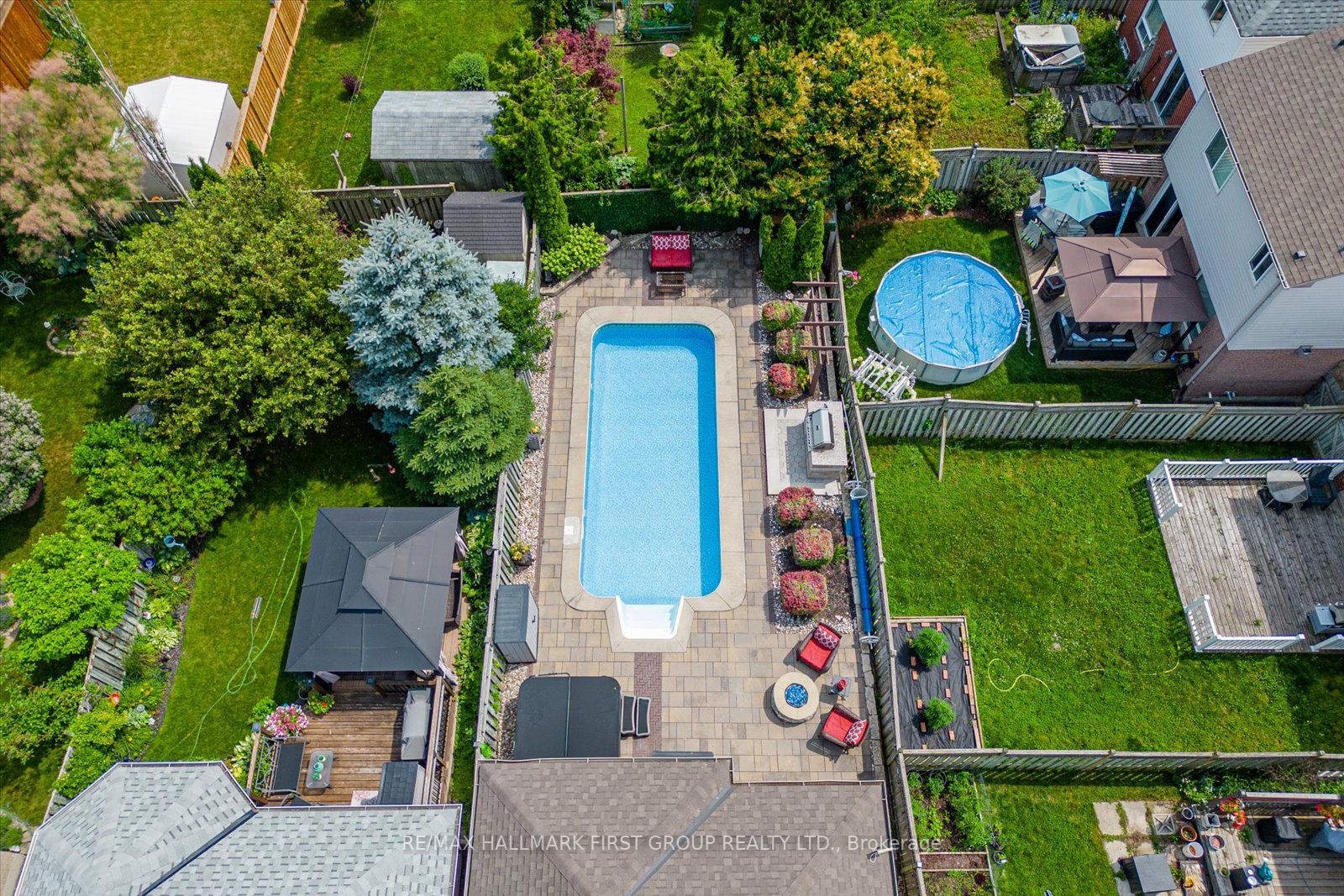 21 Hogan Cres