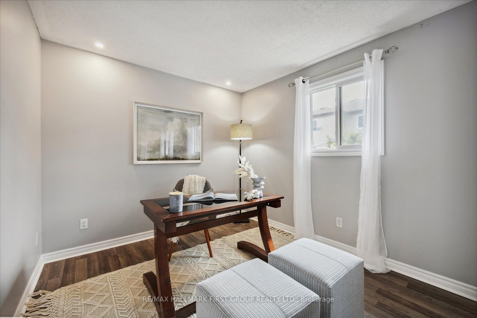 21 Hogan Cres