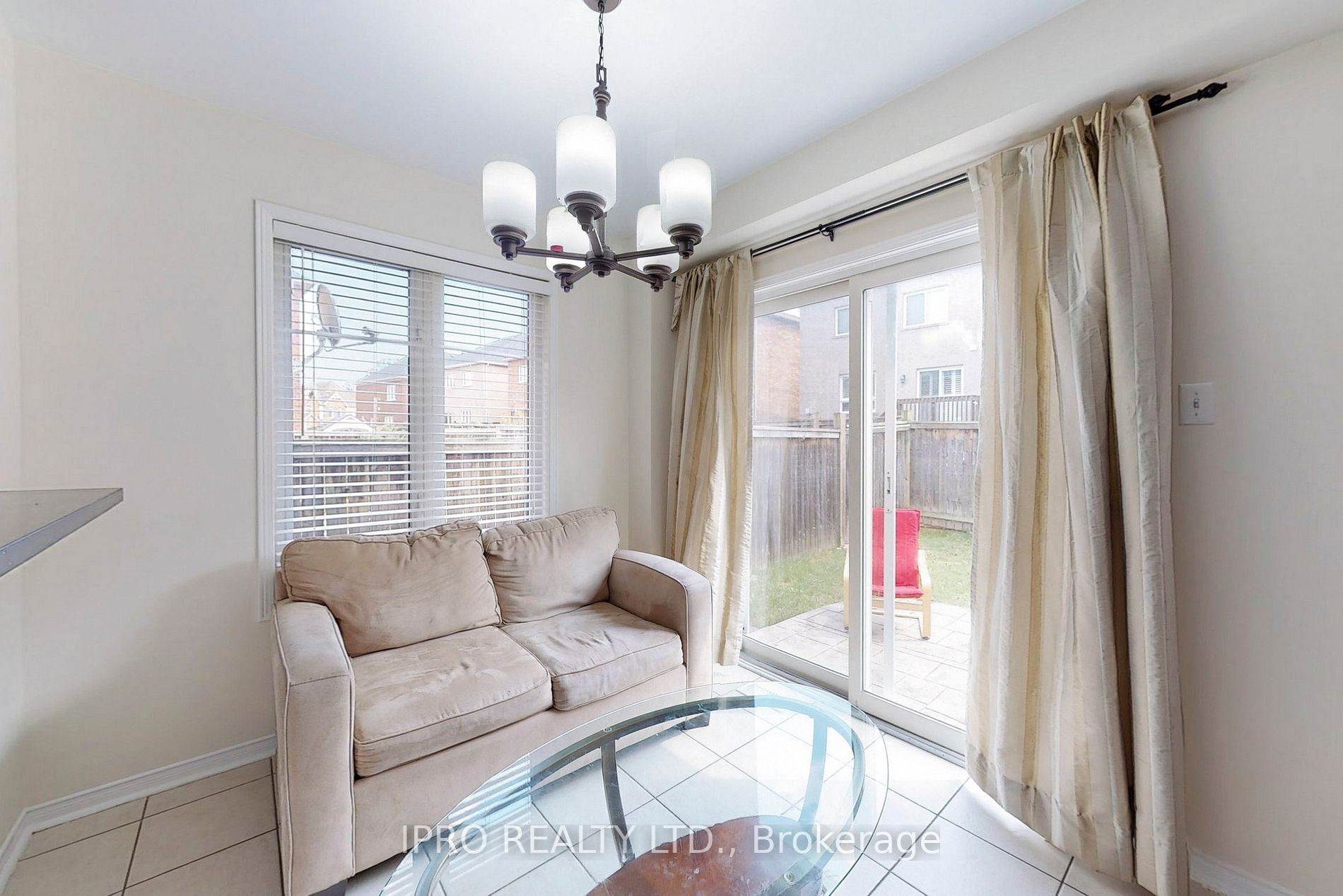 19 Thackery Dr