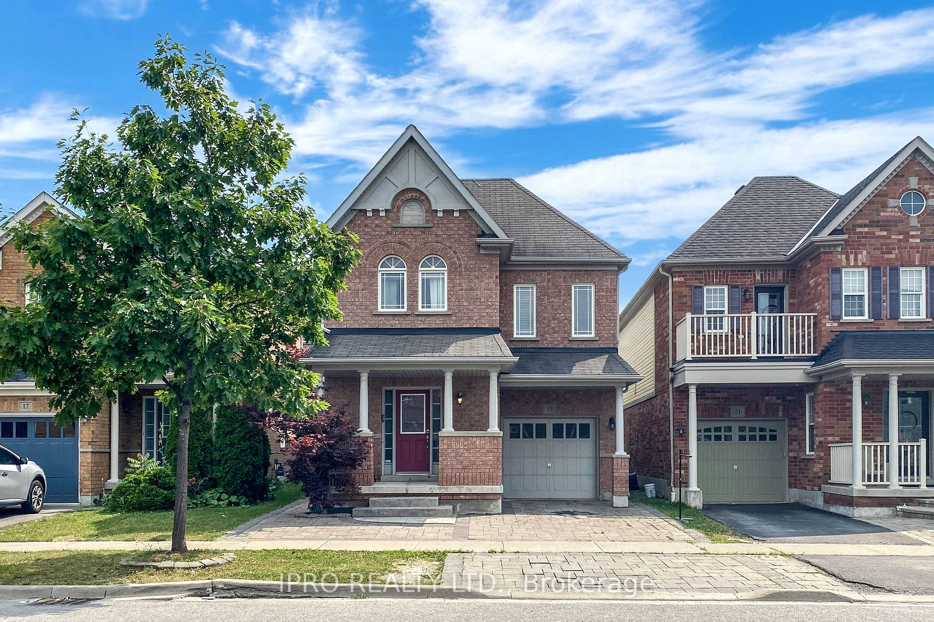 19 Thackery Dr