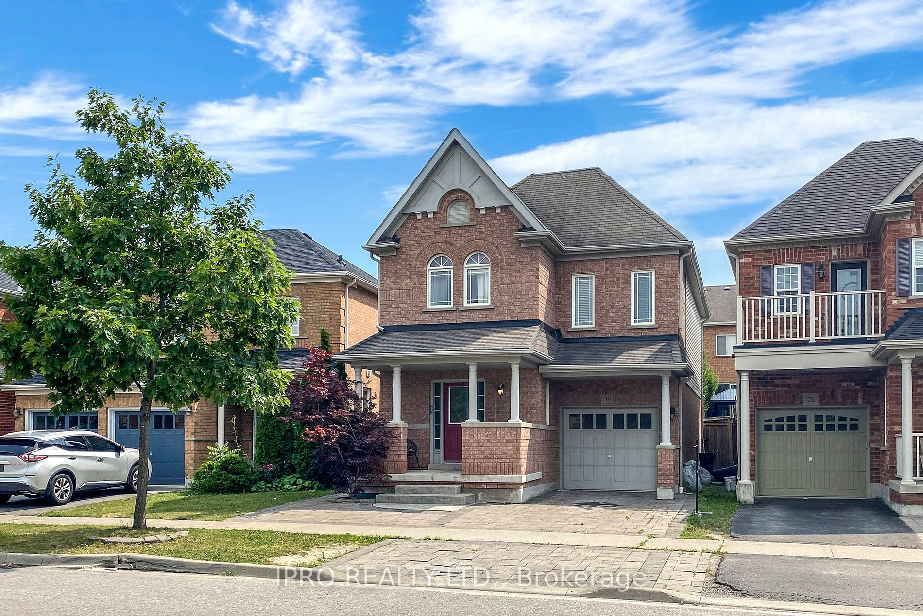 19 Thackery Dr