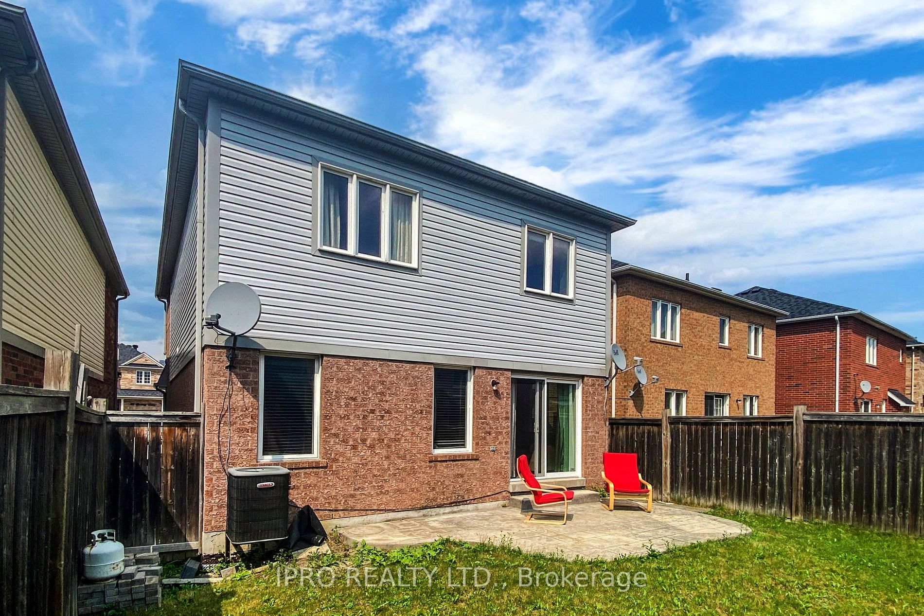19 Thackery Dr