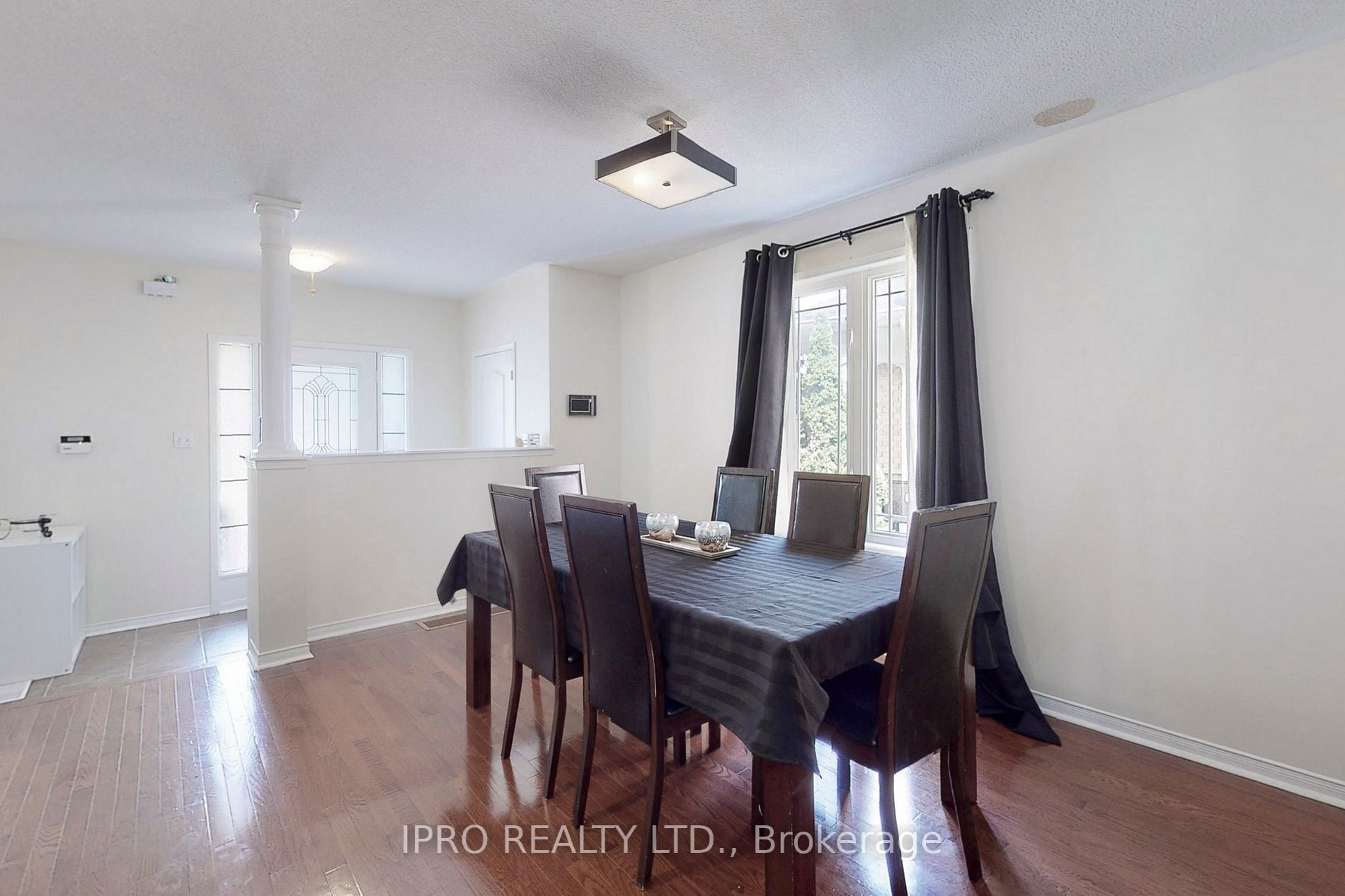 19 Thackery Dr